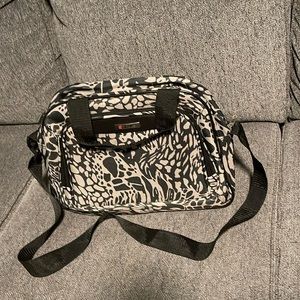 Tag ridgefield travel bag.